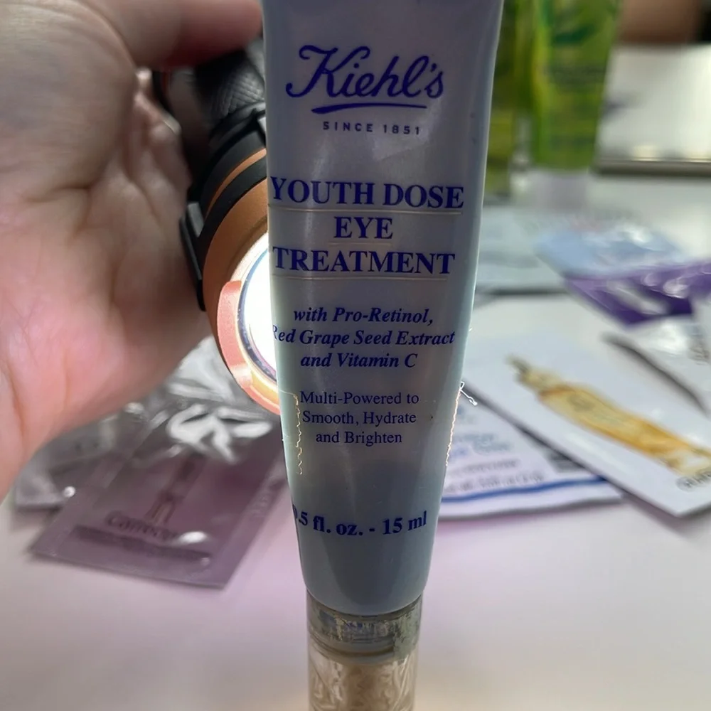 Moisturizers - Picture 4 of 6
